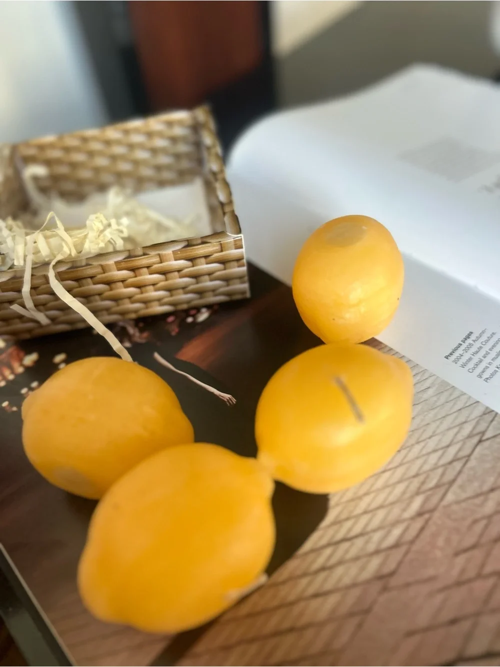4 pcs Brand Lemon-Shaped Scented Candle Set - Yellow new